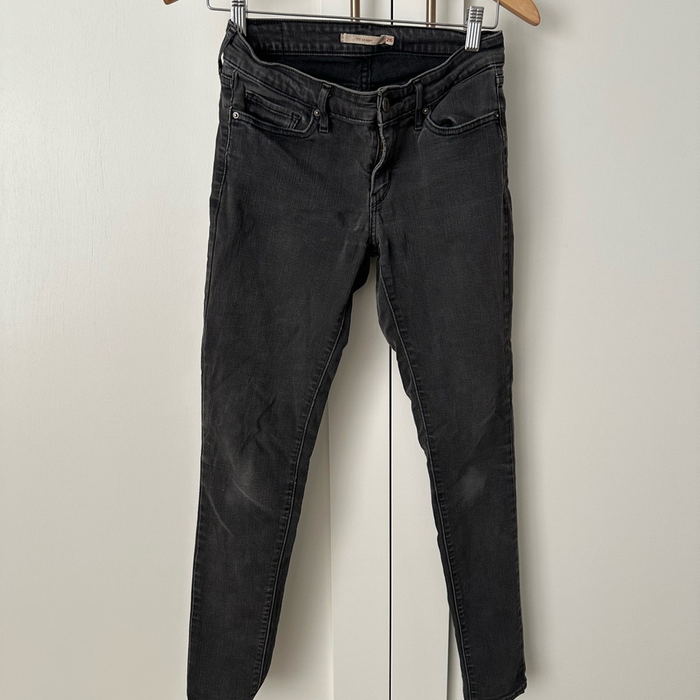 Levi's Women's Dark Gray Skinny Jeans